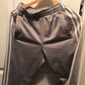 Men’s Adidas pants 👖